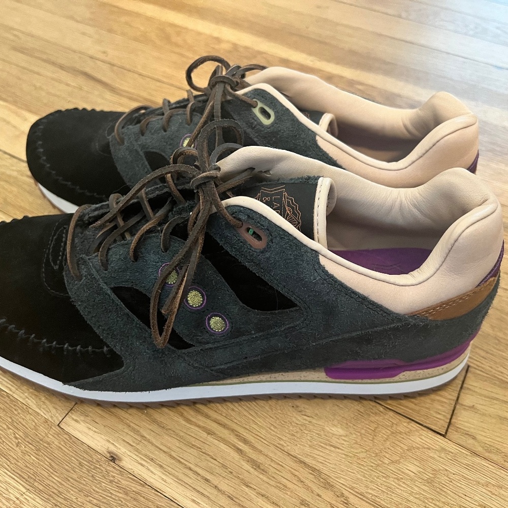 Saucony Courageous Moc Lapstone & Hammer Two Rivers Black Sand
